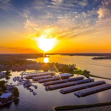 Lakeside Daze! Монтгомері Екстер'єр фото